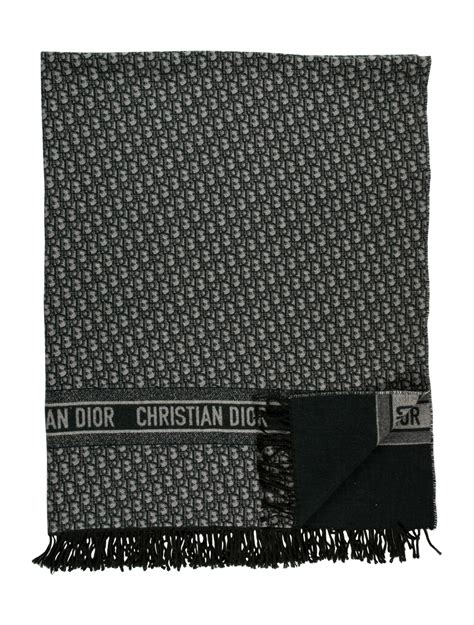 dior throw blanket